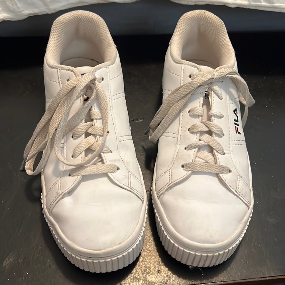 Fila thick soled sneakers  size 7.5